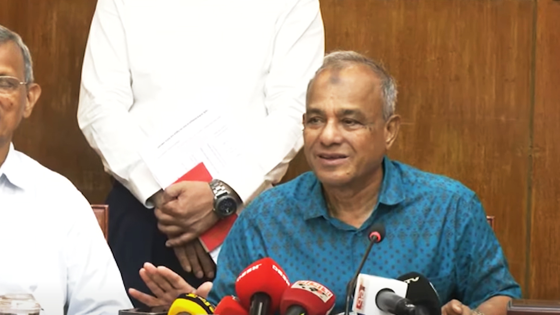 নির্বাচনের আগে অধিকাংশ অস্ত্র উদ্ধার হবে: স্বরাষ্ট্র উপদেষ্টা