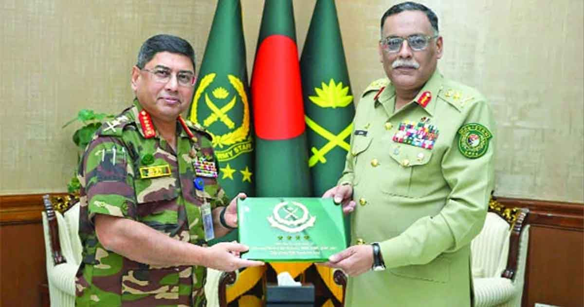 সেনাপ্রধানের সঙ্গে পাকিস্তান যৌথবাহিনী প্রধানের সাক্ষাৎ