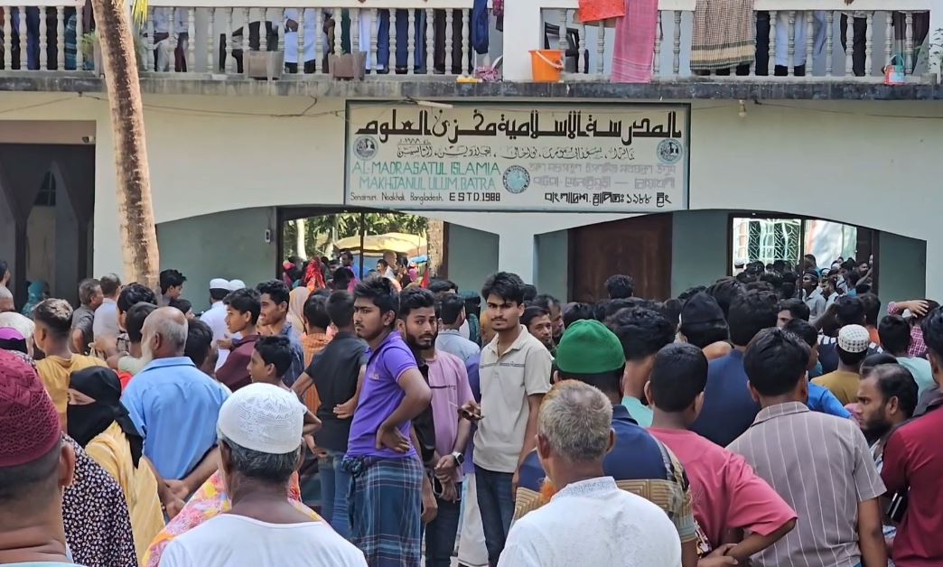 ঘুমের মধ্যে ছাত্রকে জবাই করে হত্যা