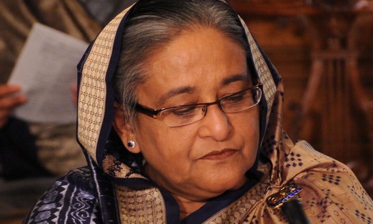 হাসিনাসহ ১৭ জনকে হাজির হতে পত্রিকায় বিজ্ঞপ্তি প্রকাশের নির্দেশ