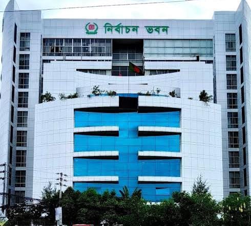 নির্বাচনী উৎসবে দেশ: শতভাগ প্রস্তুত ইসি