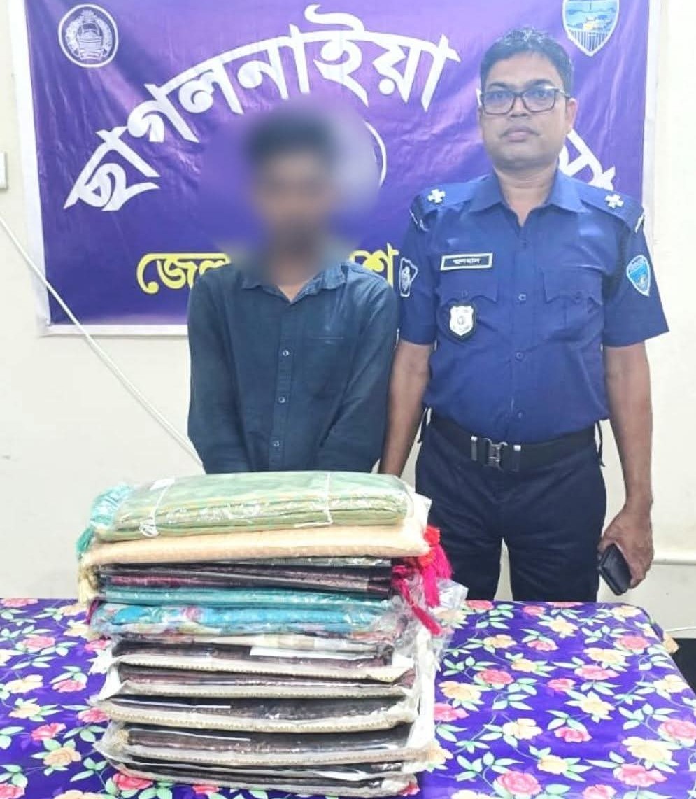 ছাগলনাইয়ায় পৃথক অভিযানে মাদক ও চোরাচালান পণ্যসহ আটক ৩