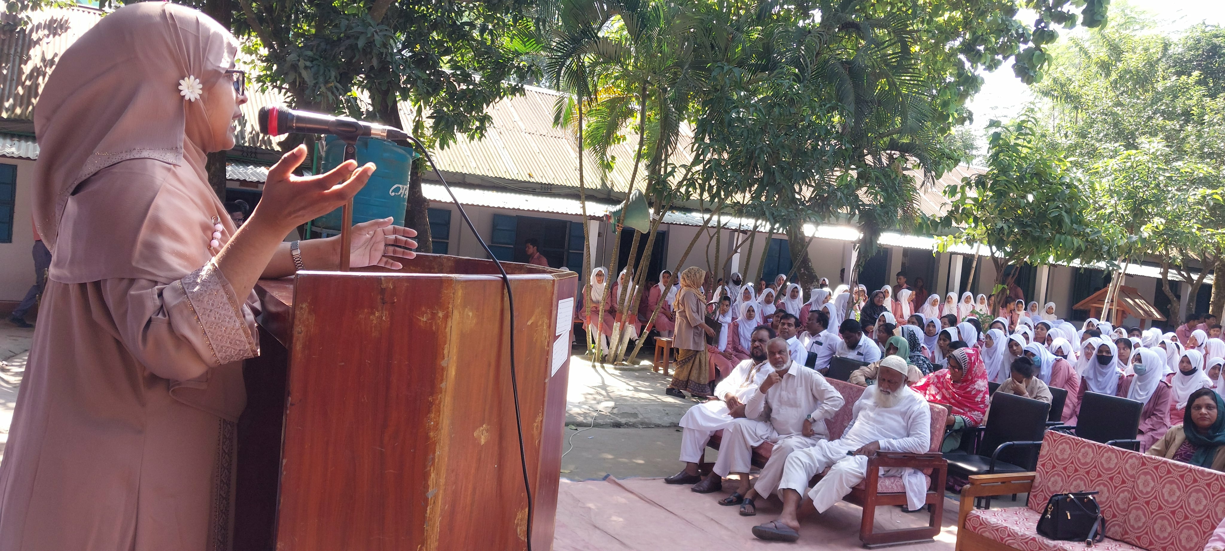 সৈয়দপুরে বিদ্যালয়ভিত্তিক সচেতনতা ও বই বিতরণ কর্মসূচি