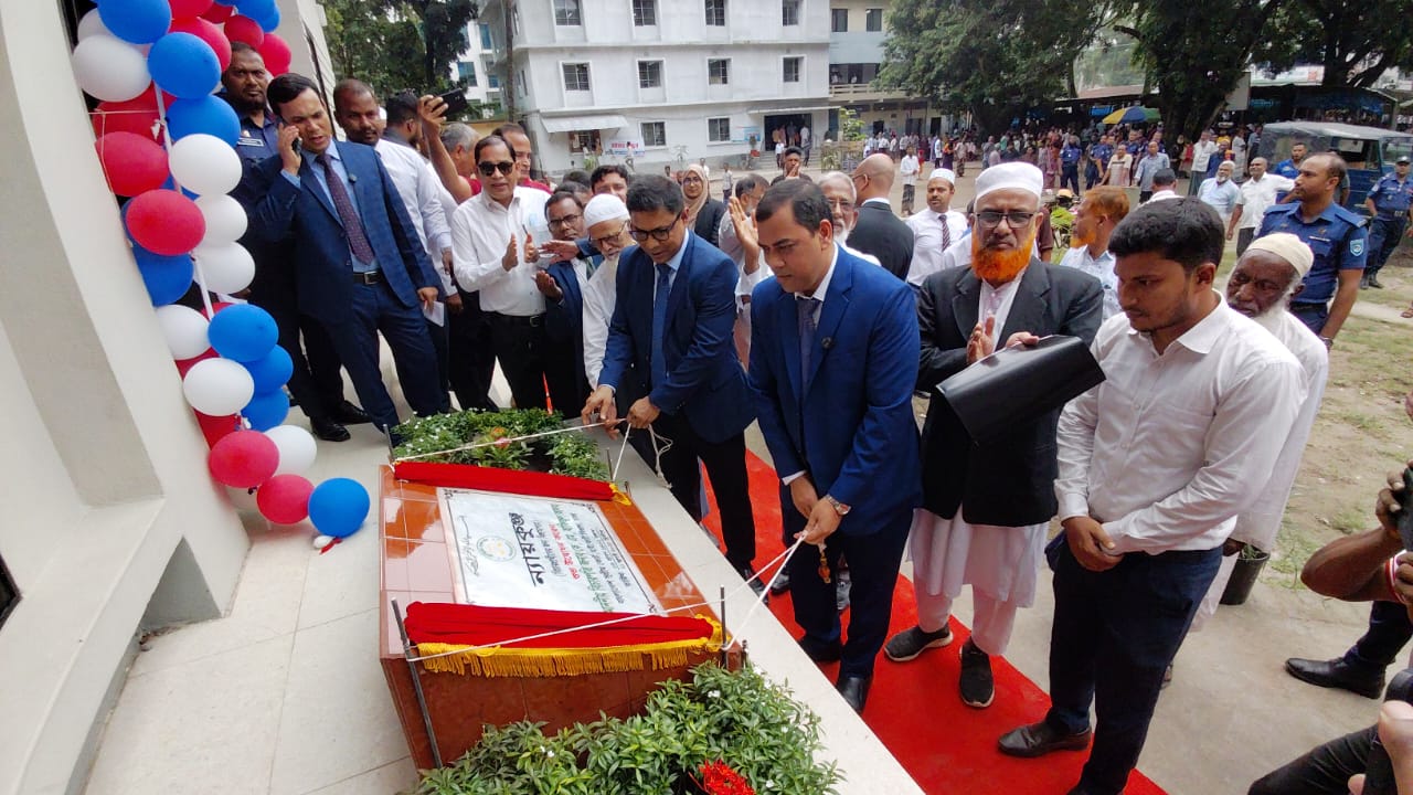 পঞ্চগড় জেলা ও দায়রা জজ আদালত প্রাঙ্গণে ন্যায়কুঞ্জ এর উদ্বোধন