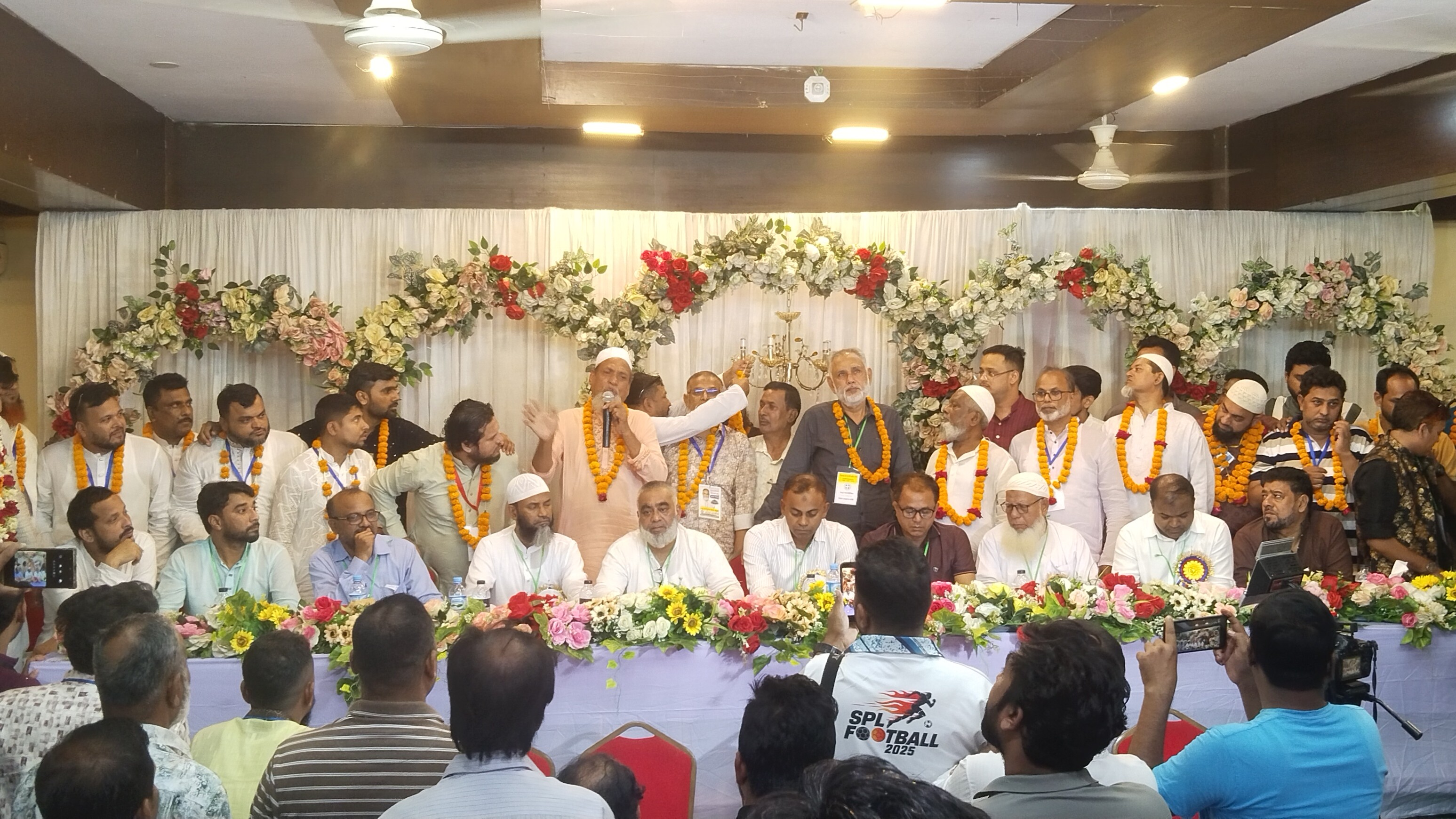 উৎসবের আমেজে সৈয়দপুর বস্ত্র ব্যবসায়ী সমিতির নির্বাচন সম্পন্ন