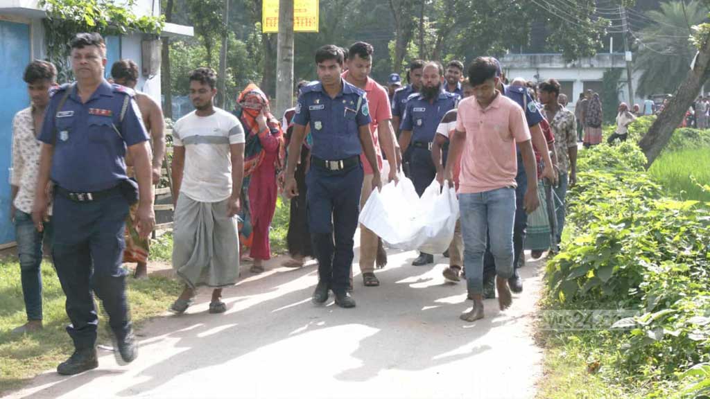বগুড়ায় বাড়ি থেকে ডেকে নিয়ে ব্যবসায়ীকে কুপিয়ে হত্যা