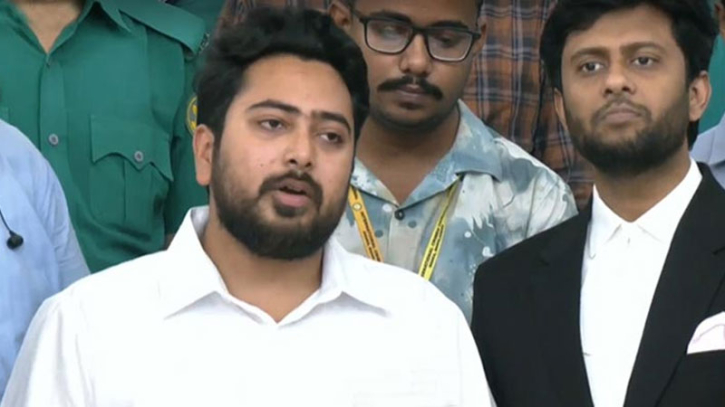 আন্দোলন প্রত্যাহার না করলে আন্দোলনকারীদের হত্যার হুমকি: নাহিদ ইসলাম