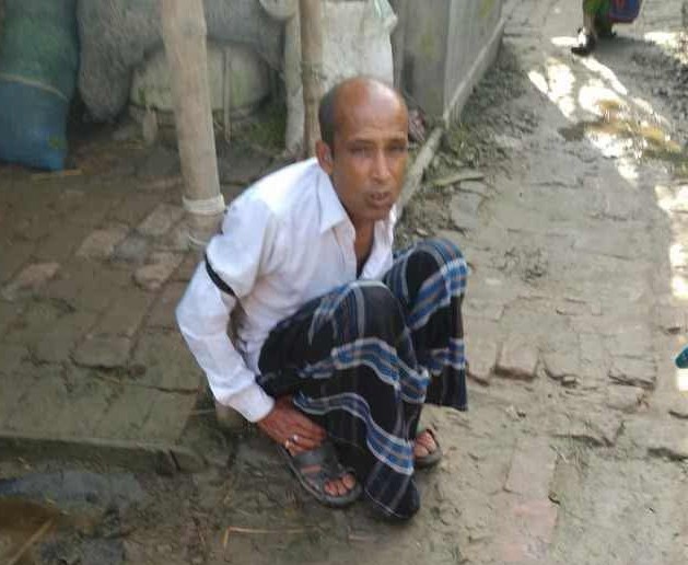 তালায় বৃদ্ধকে খুঁটিতে বেঁধে মারপিটের অভিযোগ