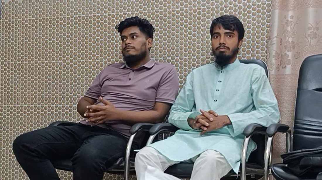 বিল তুলতে গিয়ে দুই শিক্ষার্থী আটক, মুচলেকা দিয়ে মুক্তি