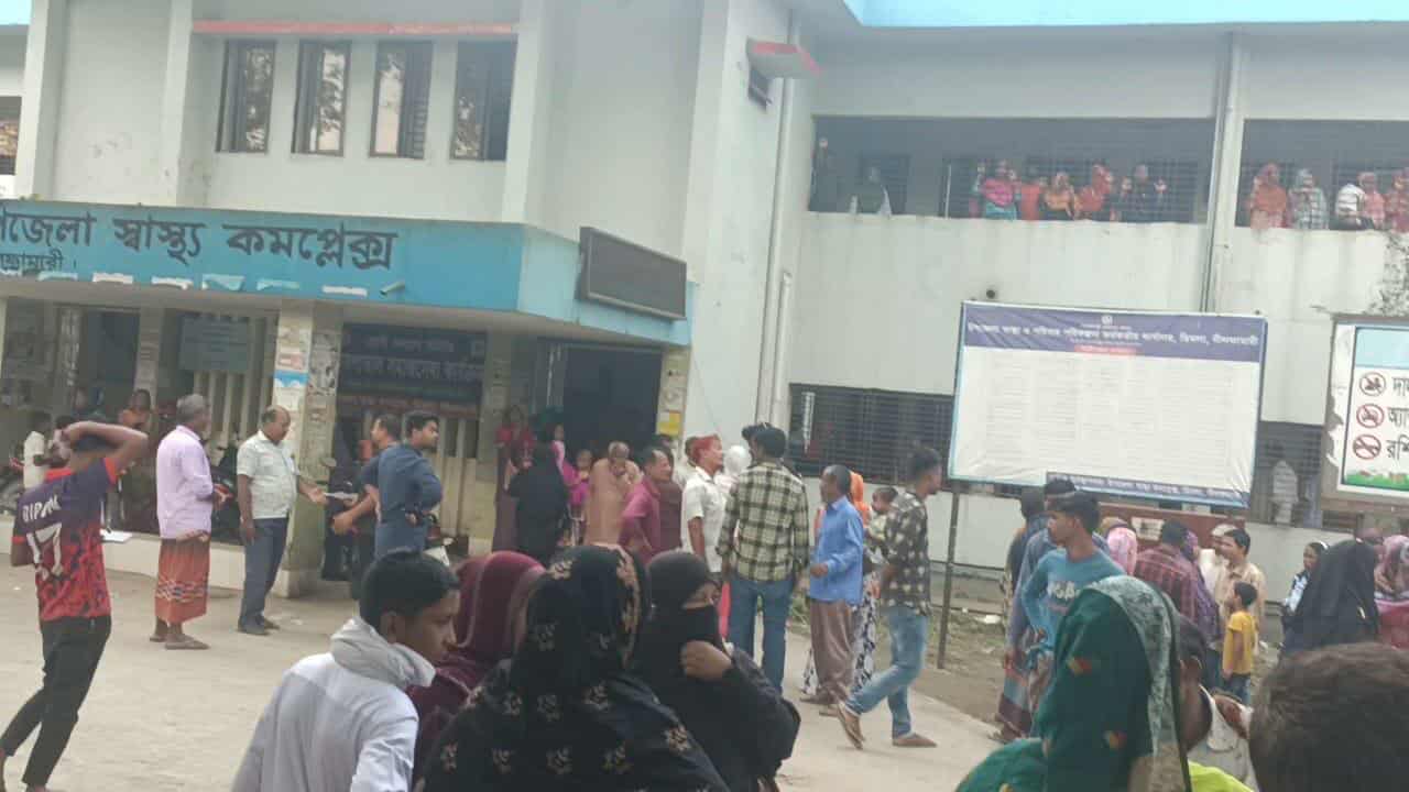 নীলফামারীতে টিকা দেয়া হলো না নানি ও নাতনির