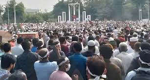 নবম দিনের মতো কেন্দ্রীয় শহীদ মিনারে অবস্থান এমপিওভুক্ত শিক্ষক-কর্মচারীদের