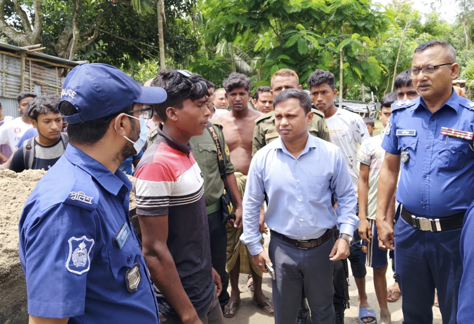 লালমনিরহাটে অবৈধভাবে  বালু উত্তোলন ও বিক্রির অভিযোগে সাজা
