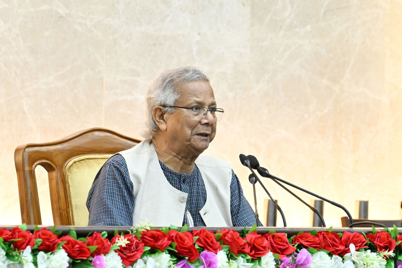 তরুণরাই যুগে যুগে দেশের ইতিহাস রচনা করেছে: প্রধান উপদেষ্টা