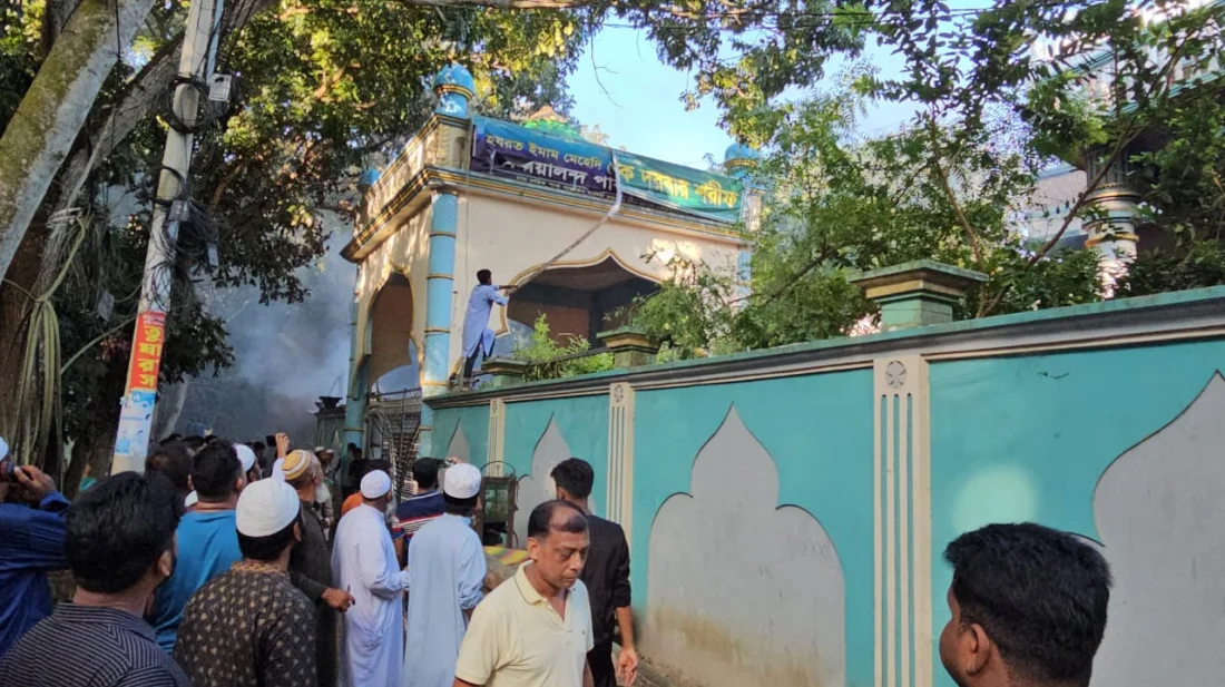 নুরু পাগলার মাজারে হামলায় মসজিদের ইমামসহ গ্রেফতার ১৮