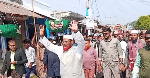 ফুলতলায় মিয়া গোলাম পরওয়ারের বিশিষ্টজনদের সাথে মতবিনিময়