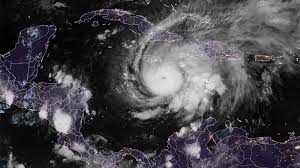 জ্যামাইকায় ইতিহাসের সবচেয়ে শক্তিশালী ঘূর্ণিঝড়ের সতর্কতা