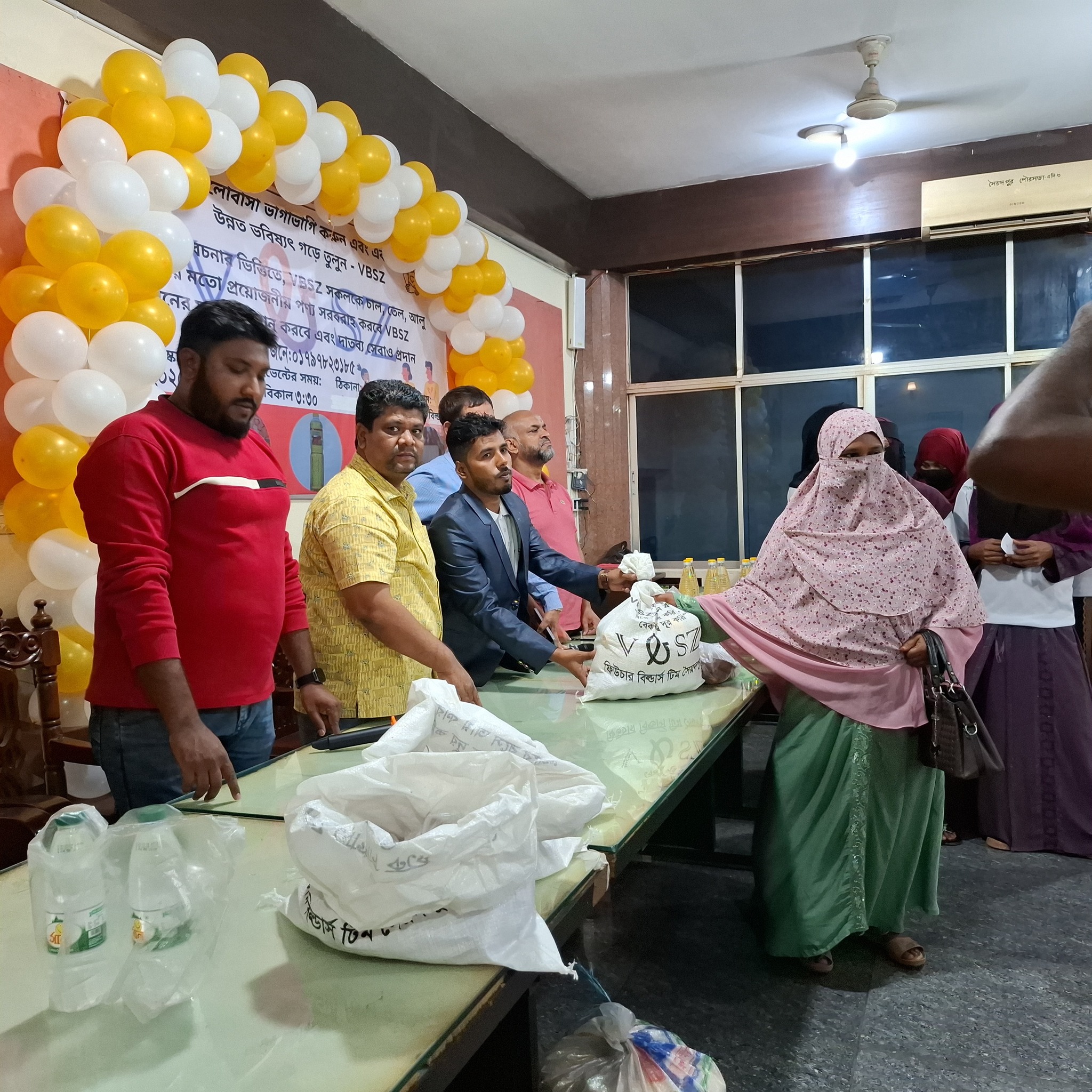 সৈয়দপুরে ভিবিএসজেড এর শতাধিক দুস্থদের খাদ্য সহায়তা