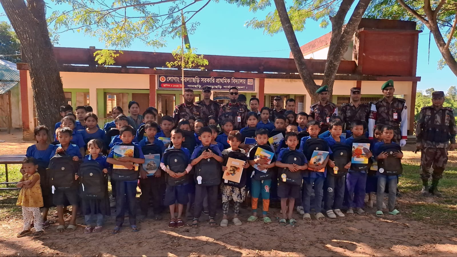 লোগাংয়ে শিক্ষা, পানি ও জীবিকা সহায়তায় ৩ বিজিবি