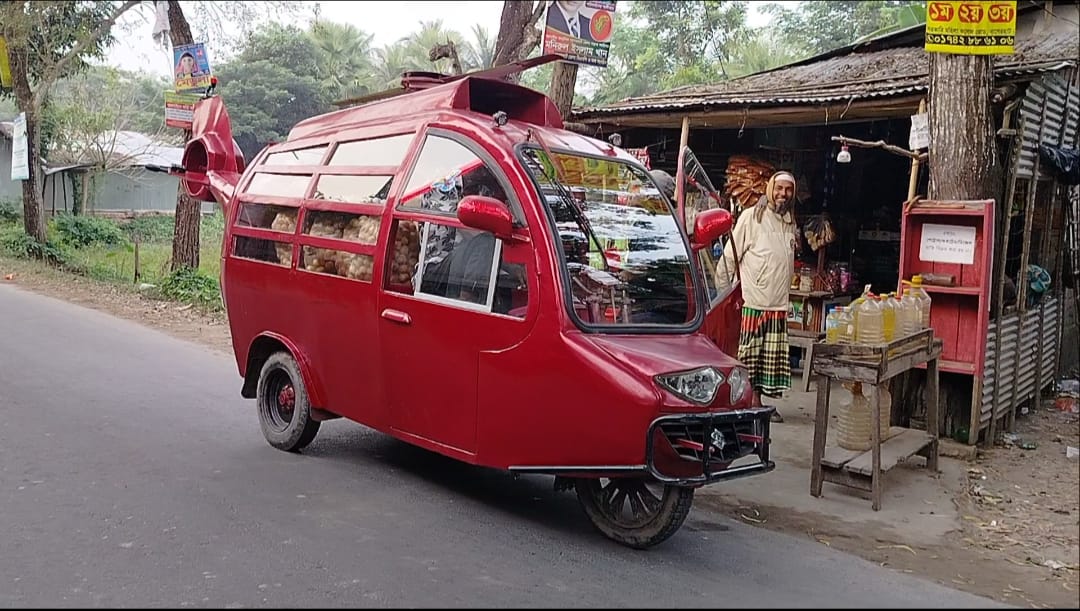 ফুচকা বিক্রেতা সোহেলের অভিনব উদ্ভাবনে তাক লাগছে এলাকাবাসীর