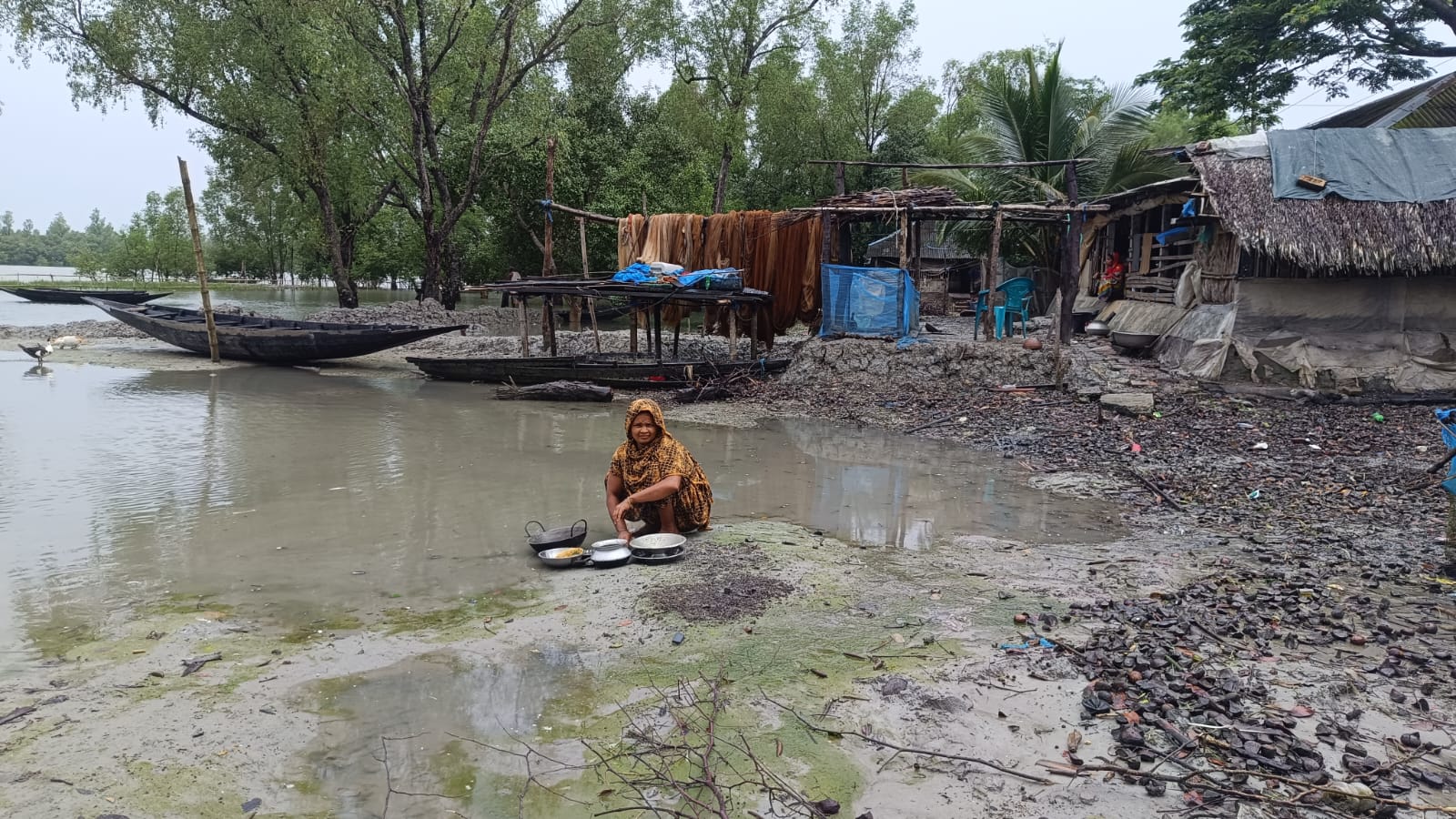 উপকূলে জরায়ুসংক্রান্ত রোগে আক্রান্ত হচ্ছেন নারীরা