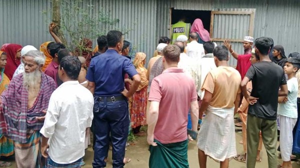 টাঙ্গাইলে বৃদ্ধাকে গলাকেটে হত্যা, সোনার গয়না লুট