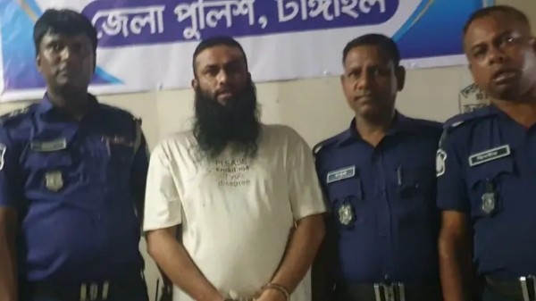সাবেক প্রতিমন্ত্রী টিটুর কথিত দেহরক্ষী গ্রেফতার