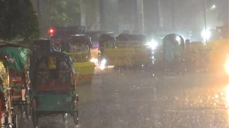 যমুনা যাত্রায় বিসিএস শিক্ষার্থীদের ছত্রভঙ্গ করল পুলিশ