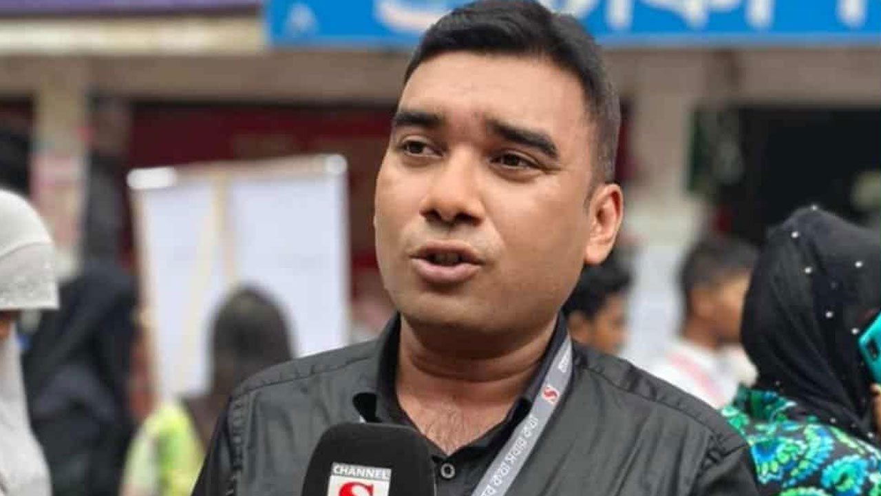 ডাকসু নির্বাচনে দায়িত্ব পালনকালে সাংবাদিকের মৃত্যু