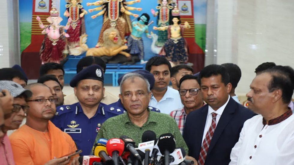দুর্গাপূজা অস্থিতিশীল করার চেষ্টায় ছিল বাইরের ইন্ধন: স্বরাষ্ট্র উপদেষ্টা