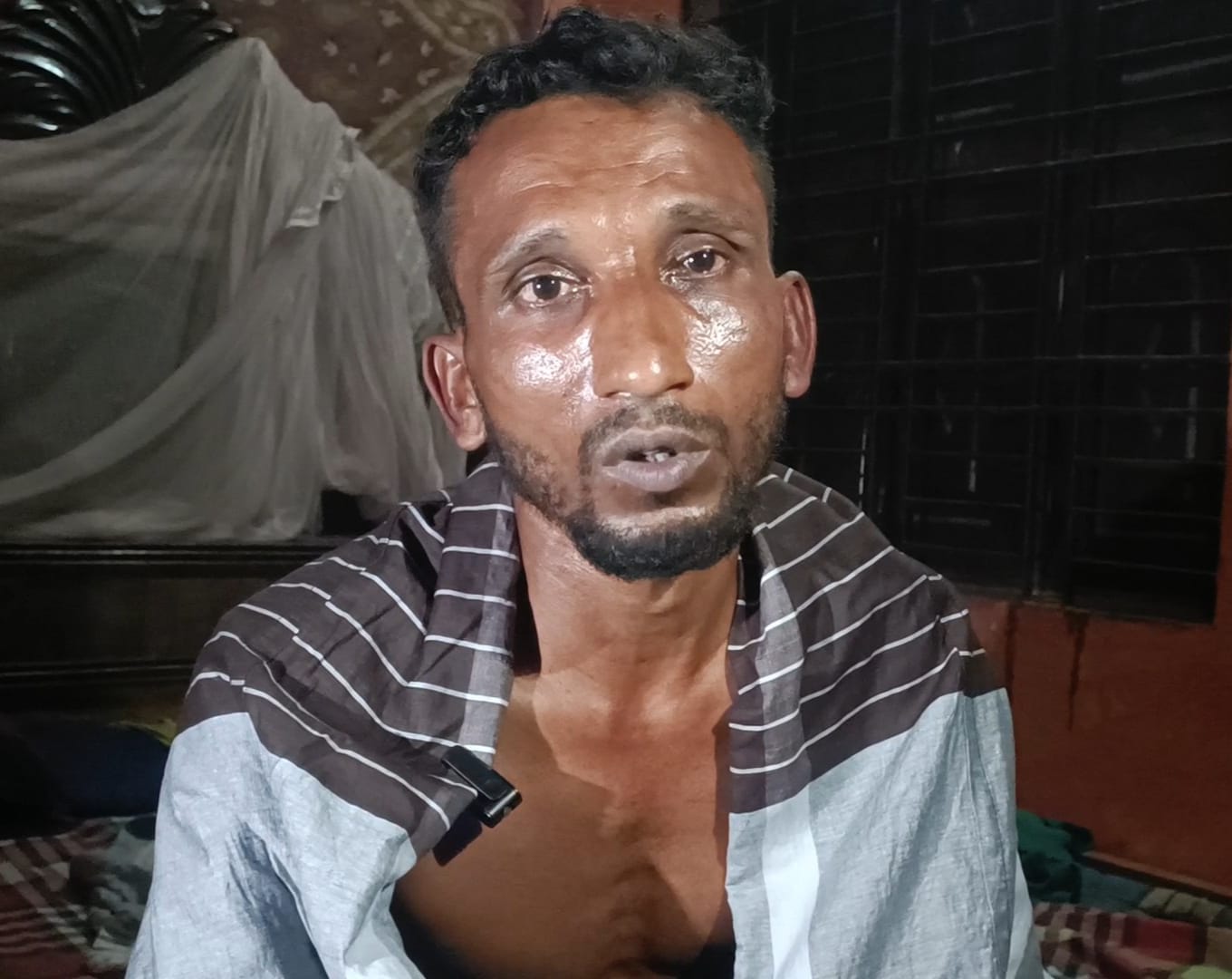 ঝিনাইদহে তিন বছরের শিশুকে ধর্ষণচেষ্টার অভিযোগে যুবক আটক