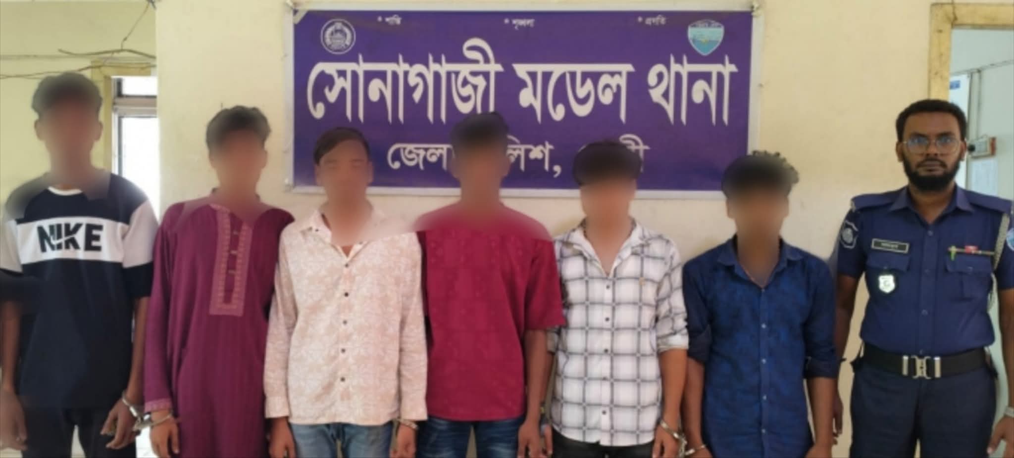 সোনাগাজীতে কিশোর গ্যাংয়ের ৬ সদস্য আটক