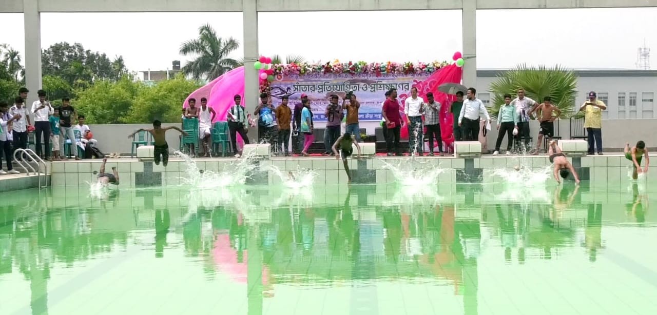 রংপুরে সাঁতার প্রতিযোগিতা ও মাসব্যাপী প্রশিক্ষণের উদ্বোধন