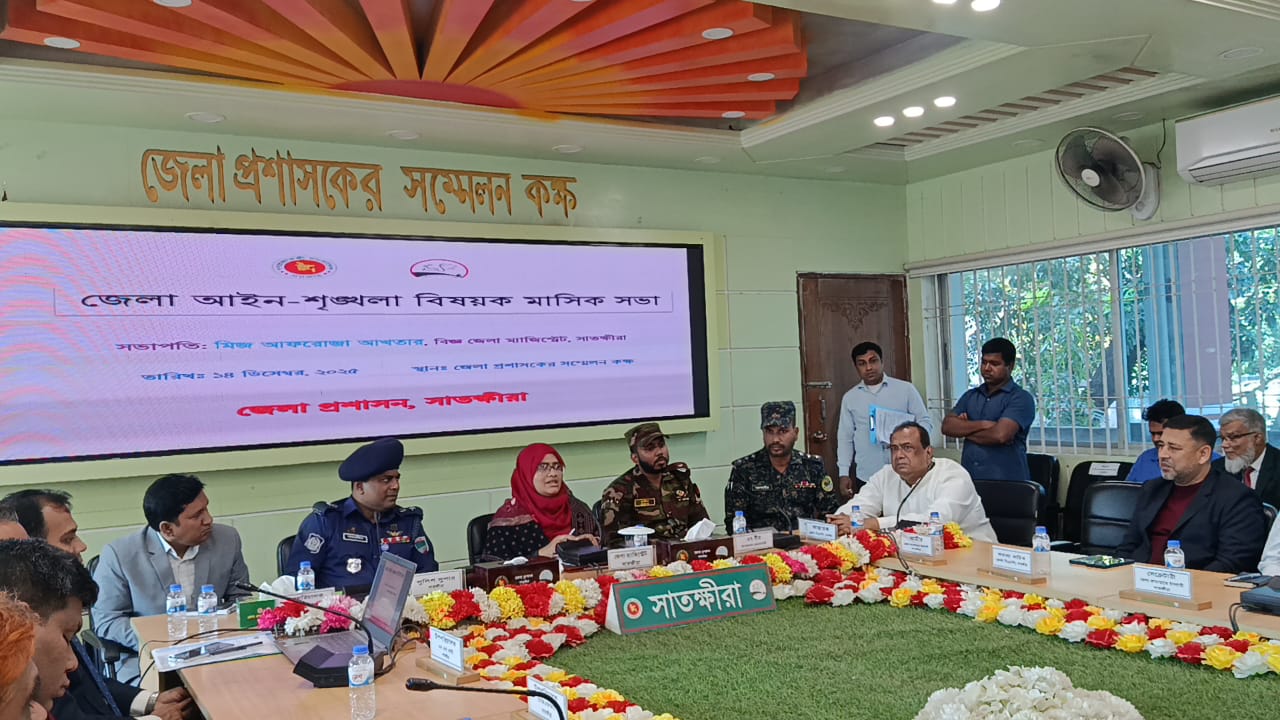 সাতক্ষীরায় অবৈধ ইজিবাইক ও লাইসেন্সবিহীন মোটরসাইকেল বন্ধে কঠোর পদক্ষেপ