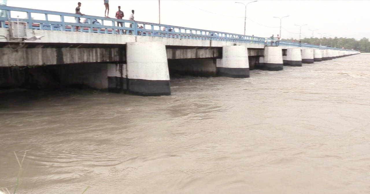 বিপদসীমার উপরে তিস্তার পানি, নিম্নাঞ্চল প্লাবিত