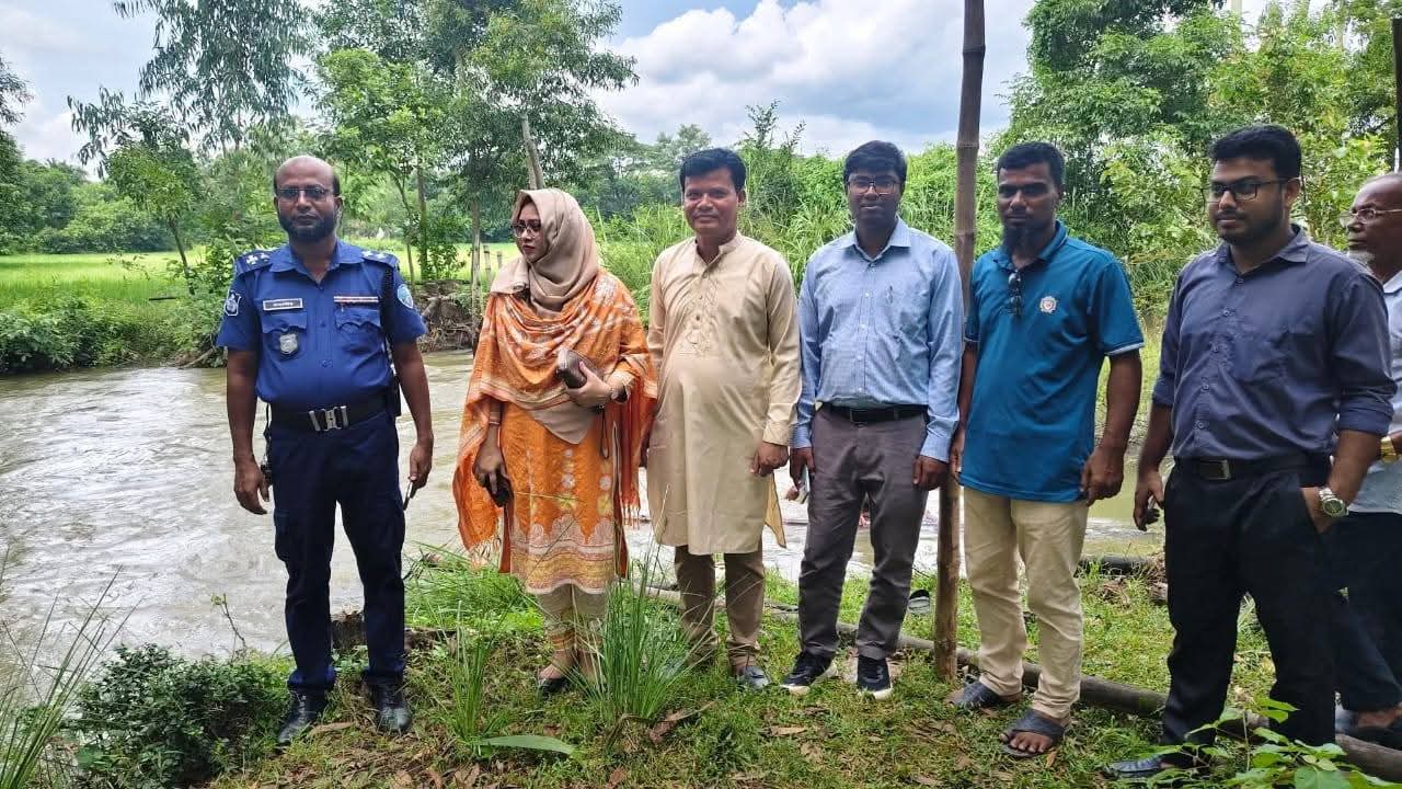 গতিয়াখালে অবৈধ বাঁধ অপসারণে রক্ষা পেল ১৫০ একর আমন ধান