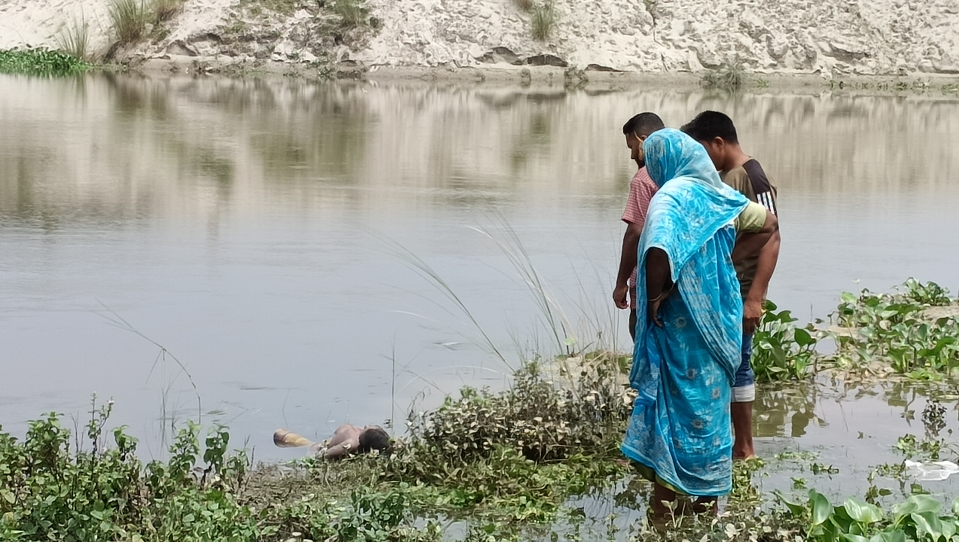 ভারতে নিখোঁজ শিশুর লাশ মিলল লালমনিরহাটের ধরলা নদীতে