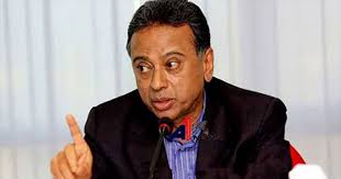 রাজনীতিতে নয়, অর্থনীতিতেও গণতন্ত্র আনতে হবে : আমীর খসরু