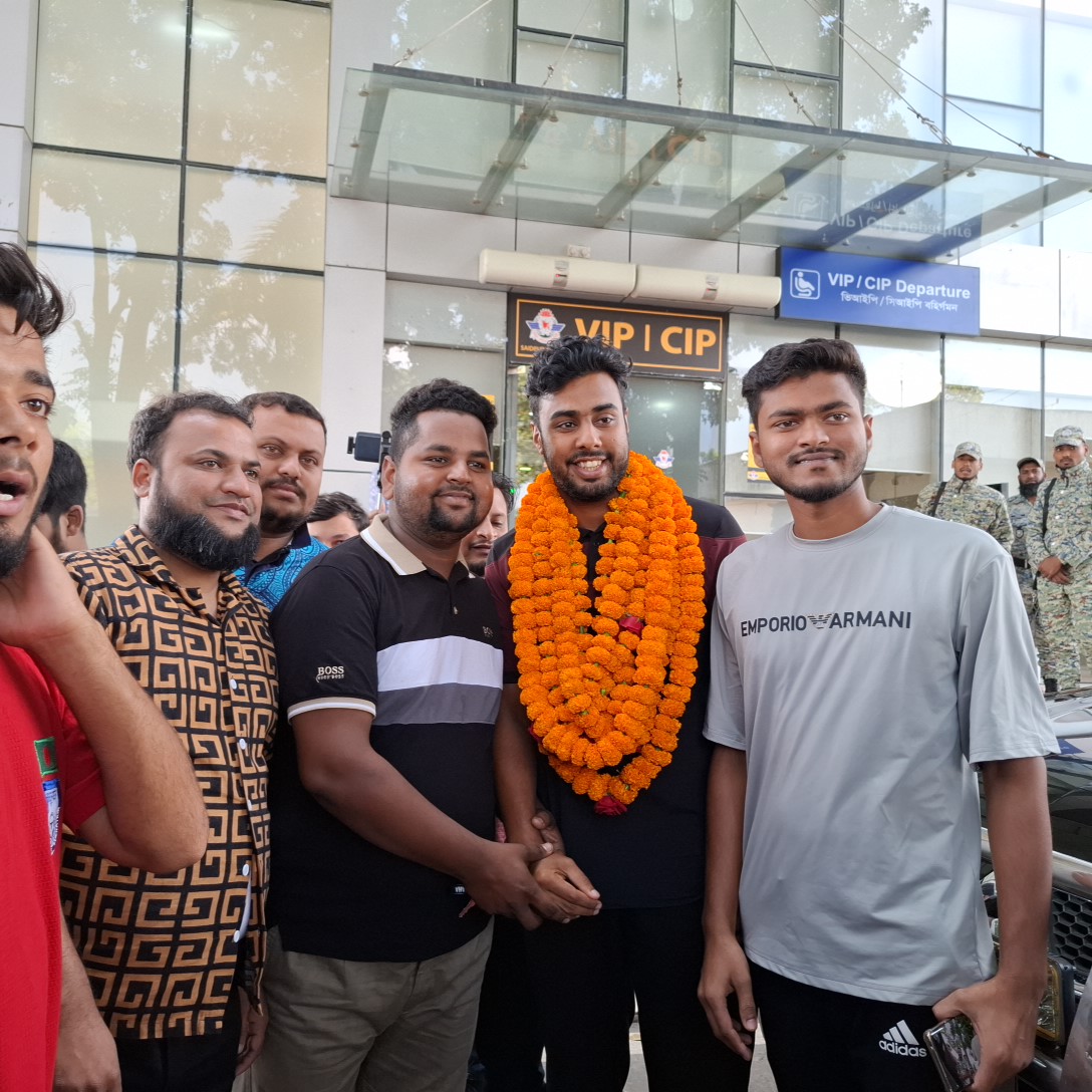 সৈয়দপুর নিজ শহরে উষ্ণ অভ্যর্থনায়ে সিক্ত ক্রিকেটার সাকলাইন