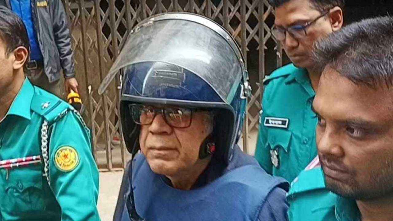 ফের রিমান্ডে সাবেক মন্ত্রী কামরুল ইসলাম