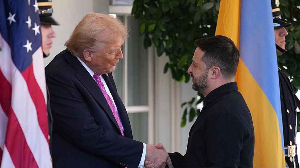 জেলেনস্কিকে ভূখণ্ড ছেড়ে দেওয়ার পরামর্শ দিয়েছেন ট্রাম্প