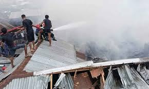 ১৮ মিনিটে মহাখালী সাততলা বস্তির আগুন নিয়ন্ত্রণে