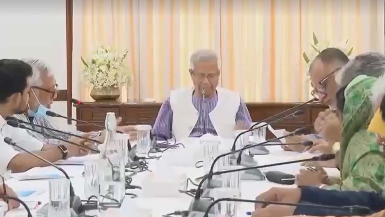 পরিবেশ রক্ষা করে যোগাযোগ ব্যবস্থা গঠন করতে হবে: প্রধান উপদেষ্টা