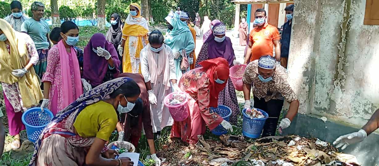 জামালপুরে বিশ্ব পর্যটন দিবসে চাইল্ড সিটিতে প্লাস্টিক অপসারণ অভিযান