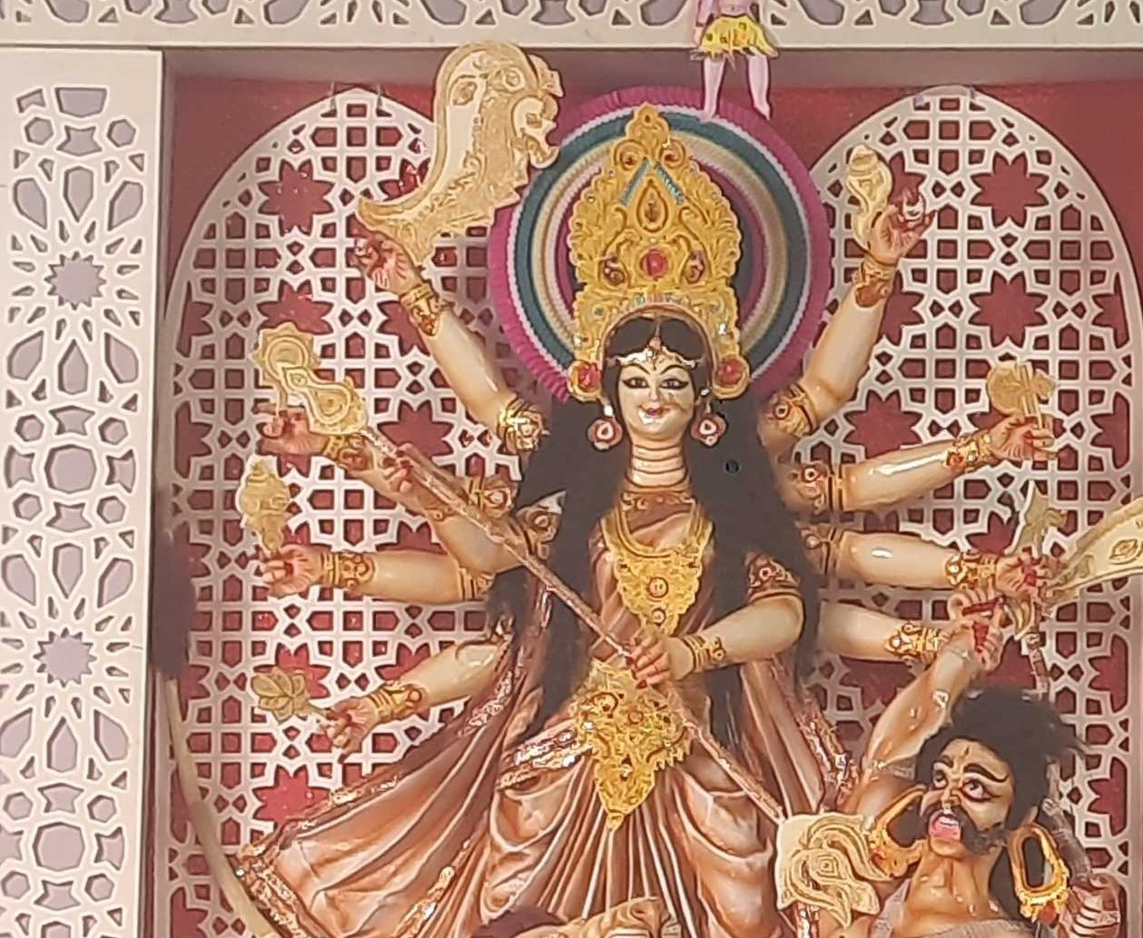 পঞ্চগড়ে সনাতন হিন্দু ধর্মাবলম্বীদের দুর্গাপূজা আনন্দঘন পরিবেশে পালিত হচ্ছে