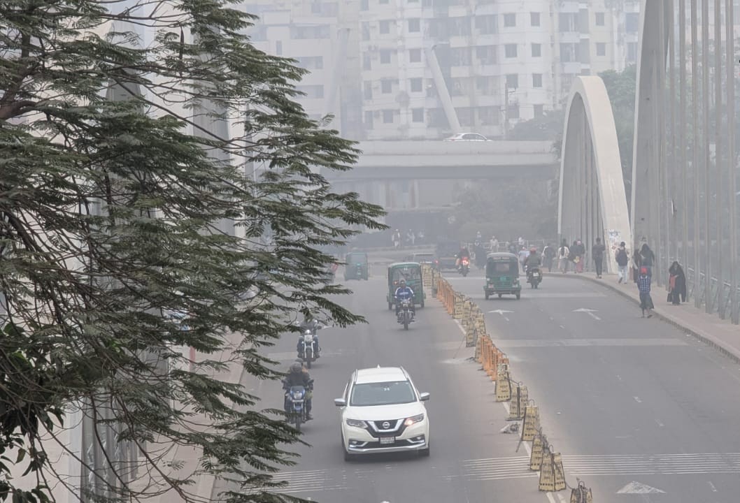 আগামী ২৪ ঘণ্টায় তাপমাত্রা কমবে ৩ ডিগ্রি