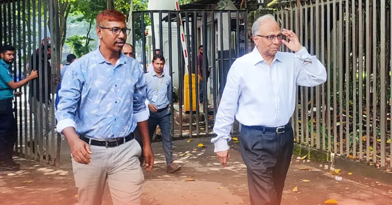 শেখ হাসিনার বিরুদ্ধে মাহমুদুর রহমানের ২য় দিনের সাক্ষ্যগ্রহণ
