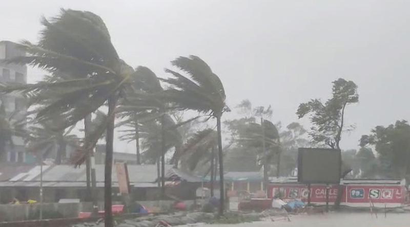 নদীবন্দরে ১ নং সংকেত, দুপুরের মধ্যে ৭ জেলায় ঝড়-বৃষ্টির আভাস