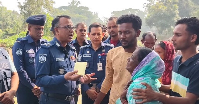 দোষীদের ধরিয়ে দিলে পুরস্কারের ঘোষণা রাউজান পুলিশের