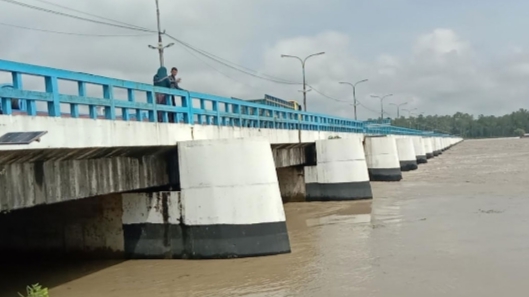 তিস্তার পানি বিপদসীমার উপরে : নীচু এলাকা প্লাবিত