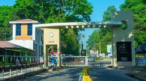 ক্লাস-পরীক্ষা শুরু  চবিতে, শিক্ষার্থীদের উপস্থিতি কম